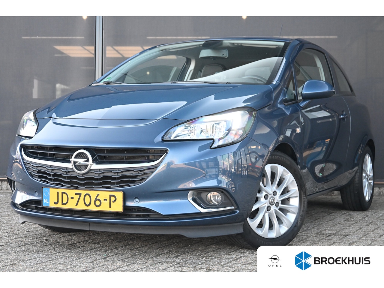 Opel Corsa - 1.0 Turbo Innovation 90pk | 1e Eigenaar! | Navigatie | Stuur/Stoelverwarming | Achteruitri - AutoWereld.nl