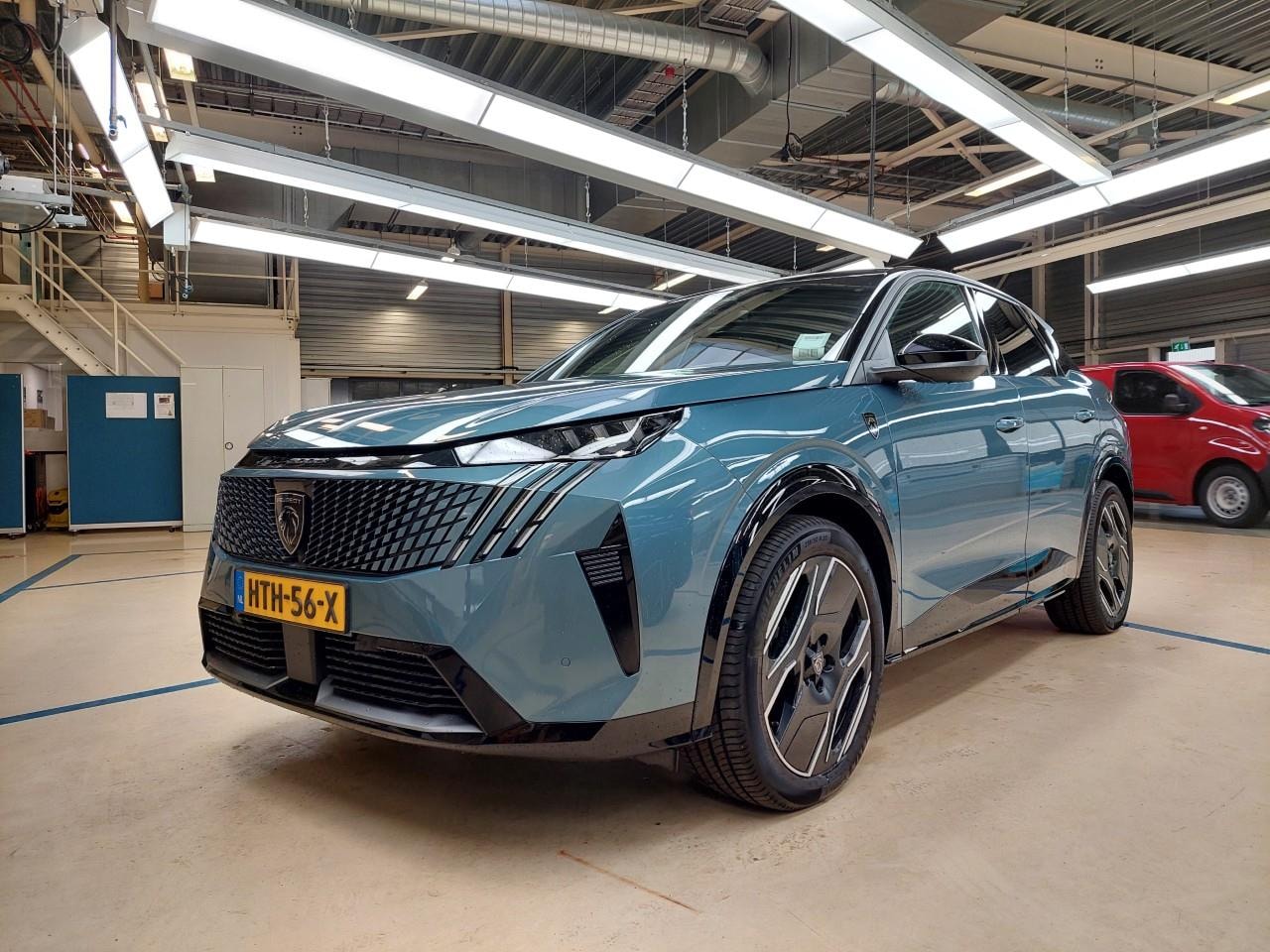 Peugeot e-3008 - GT Avantage 210 73 kWh | Achterstoelen verwarmd | Achteruitrijcamera | Apple Carplay/Andro - AutoWereld.nl