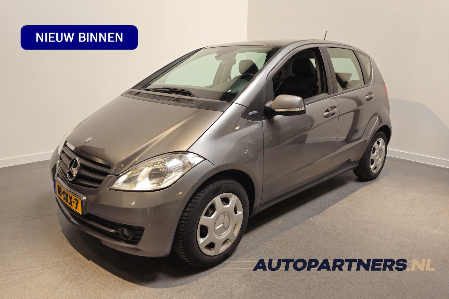Mercedes-Benz A-klasse - 180 BlueEFFICIENCY Business Class - Stoelverwarming -  Leder - Trekhaak - AutoWereld.nl