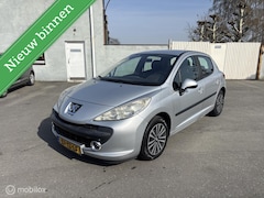 Peugeot 207 - 1.4-16V 2009 Weinig km Nette auto