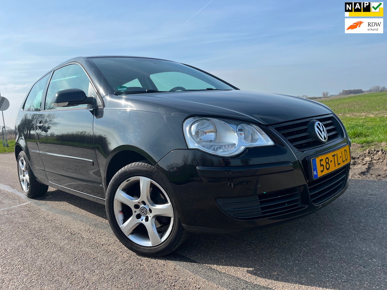 Volkswagen Polo - 1.4-16V Optive / 130.000km nap - AutoWereld.nl