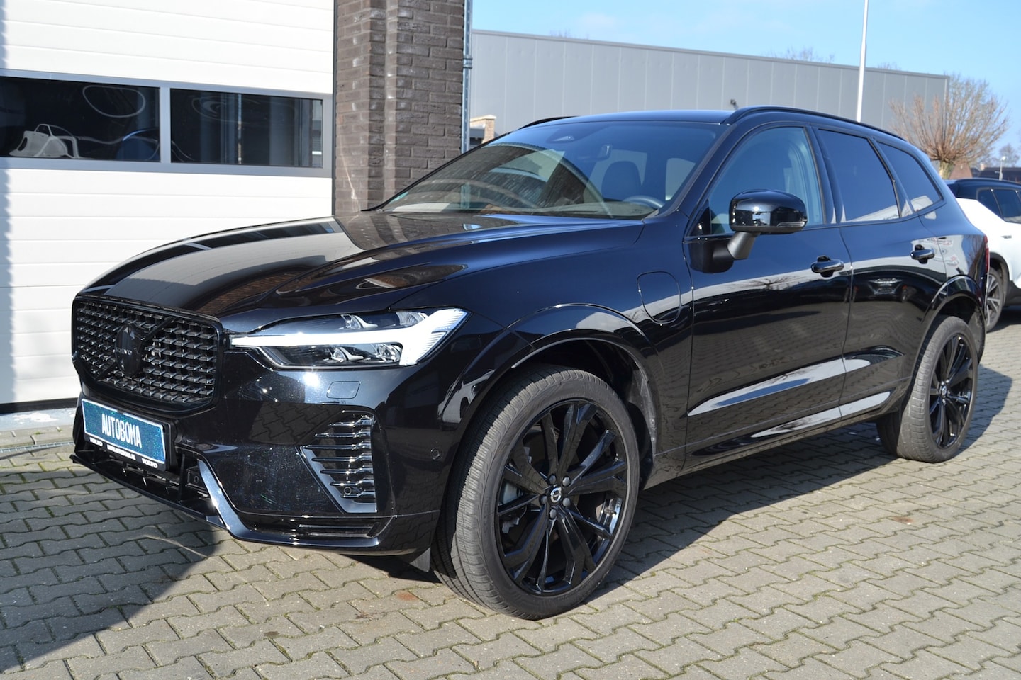Volvo XC60 - 2.0 T6 Plug-in hybrid AWD Ultra Dark 2.0 T6 Plug-in hybrid AWD Ultra Dark - AutoWereld.nl