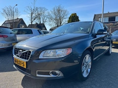 Volvo V70 - 2.4D Limited Edition Apk 15/4/27, Dealer ondh, Airco, Cruise, Navi, Trekhaak