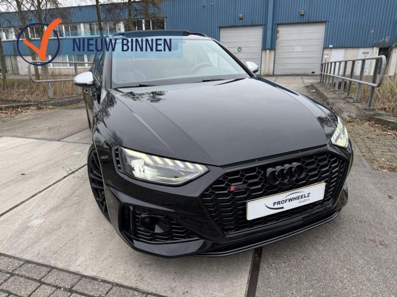 Audi A4 Avant - 2.9 TFSI RS4 quattro Pano/Ceramic/Hud/360 - AutoWereld.nl