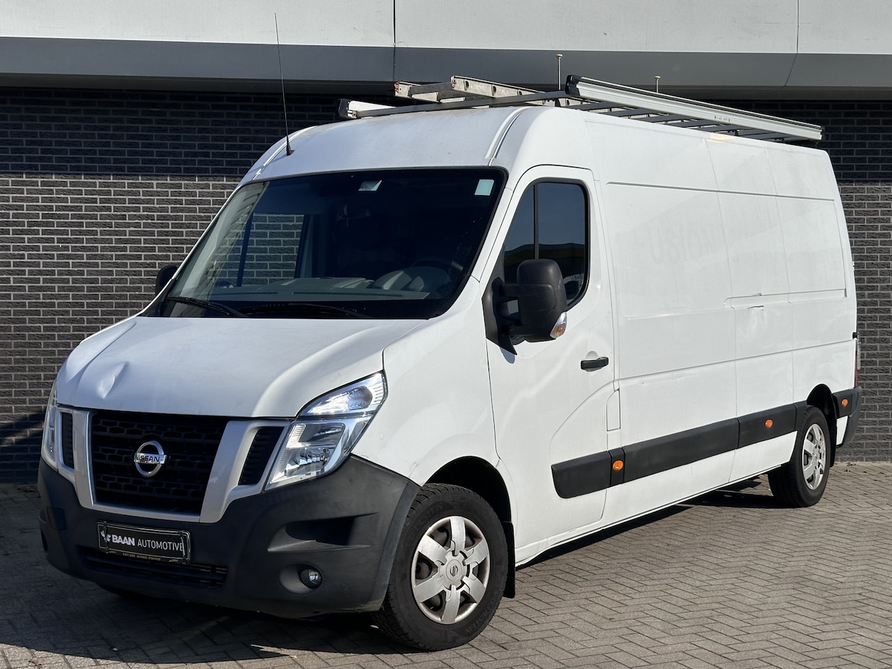 Nissan NV400 - 2.3 dCi L3H2 Optima 2.3 dCi L3H2 Optima - AutoWereld.nl