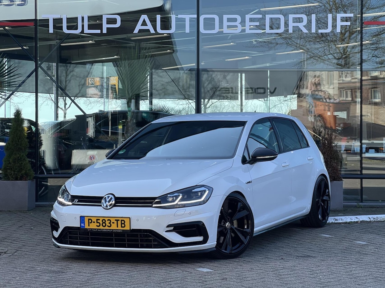 Volkswagen Golf - 2.0 TSI 4Motion R Automaat Supermooi! - AutoWereld.nl