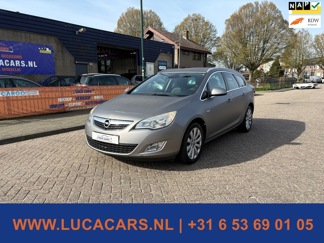 Opel Astra Sports Tourer - 1.4 Turbo Cosmo 2X SLEUTEL + BOEKJES! - AutoWereld.nl