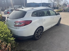 Renault Mégane Estate - 1.2 TCe Expression | Defecte Motor |