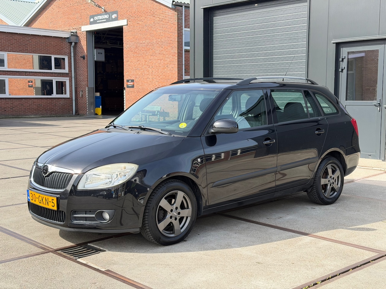 Skoda Fabia Combi - 1.4-16V Ambiente Airco Elekt Cruise NAP - AutoWereld.nl