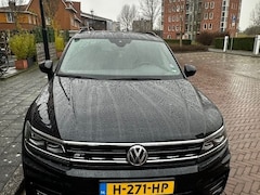 Volkswagen Tiguan - 1.5 TSI 150 pk ACT Highline Business R 7-DSG | Elektrisch Panoramadak | Achteruitrijcamera