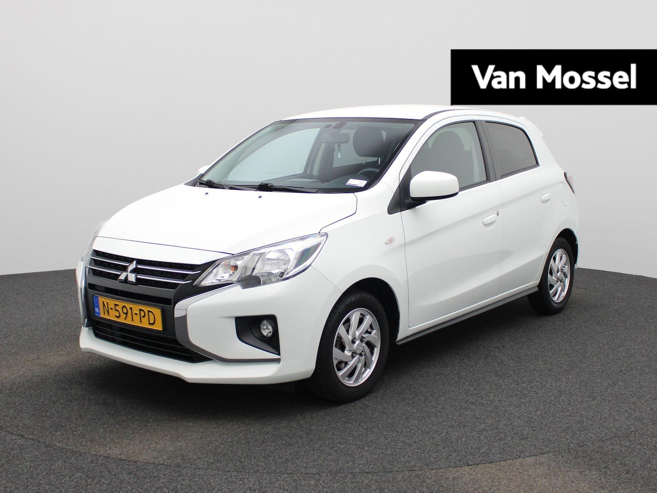 Mitsubishi Space Star - 1.2 Intense | Automaat | Stoelverwarming | Privacy Glass | Lichtmetalen Velgen | Climate C - AutoWereld.nl