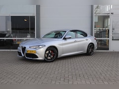 Alfa Romeo Giulia - 2.0 T Q4 AWD 280PK VELOCE/ORIG.NL/GEDOCUMENTEERD/KEYLESS/MEMORY/19