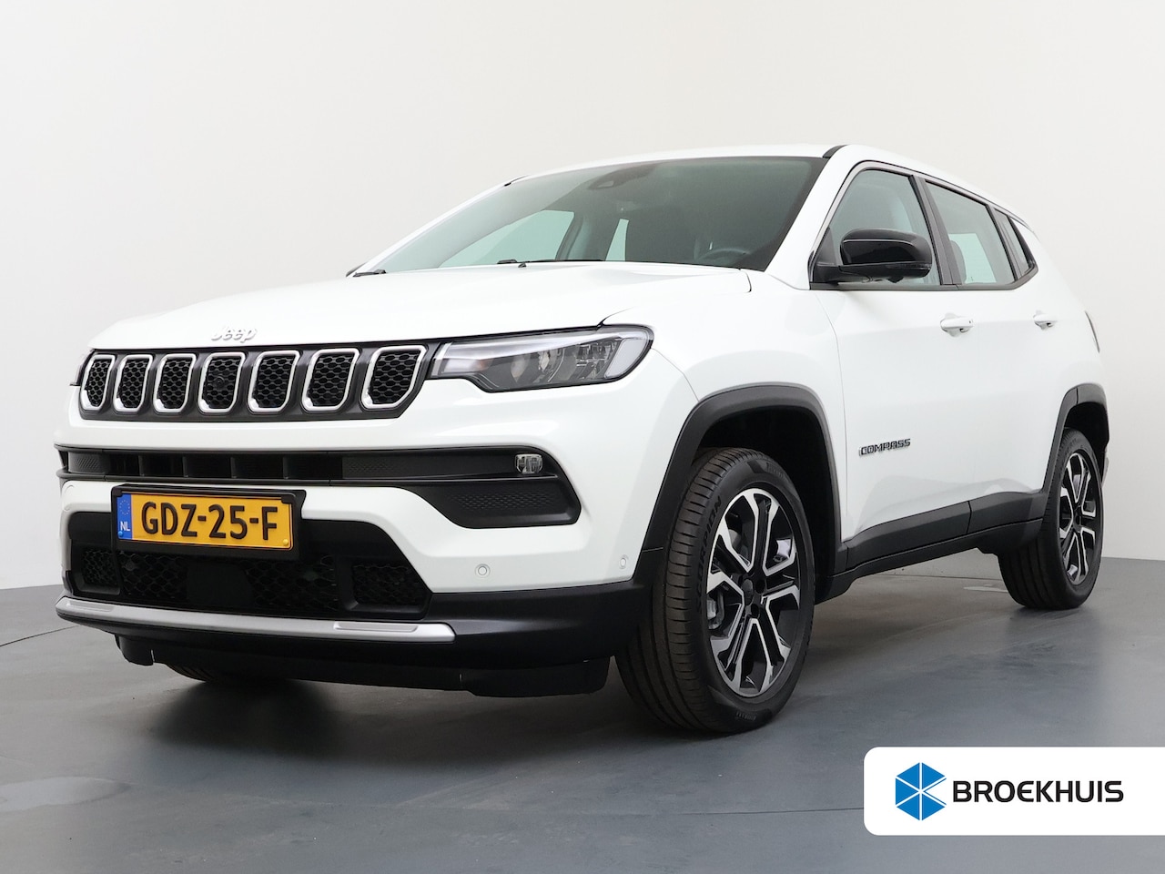 Jeep Compass - 1.5T e-Hybrid Altitude / Navigatie / 360 Camera / Stuur -en stoelverwarming / Keyless / Dr - AutoWereld.nl