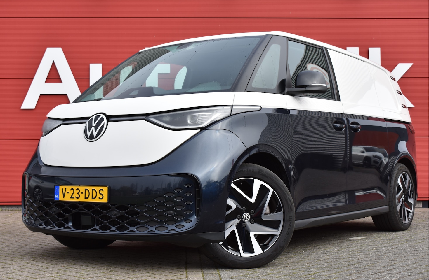Volkswagen ID. Buzz Cargo - 77 kWh Matrix-LED | Camera | Elek. Trekhaak | Dubbele elek. schuifdeuren | Carplay | Keyle - AutoWereld.nl