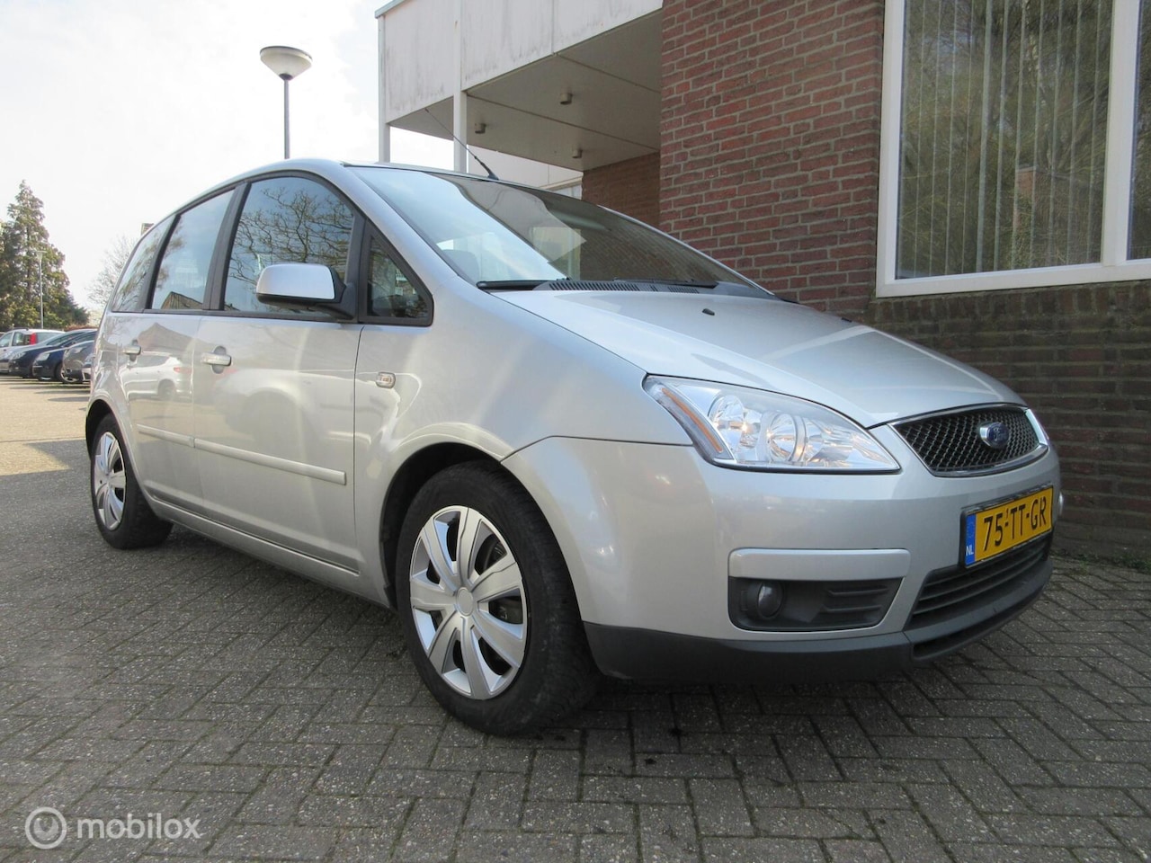 Ford Focus C-Max - 2.0-16V Futura MPV Automaat - AutoWereld.nl