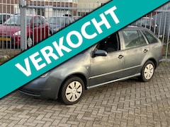 Skoda Fabia Combi - 1.4-16V Choice NIEUWE APK NL AUTO NAP Airco l Cruise l Trekhaak l PDC l ELEK PAKKET