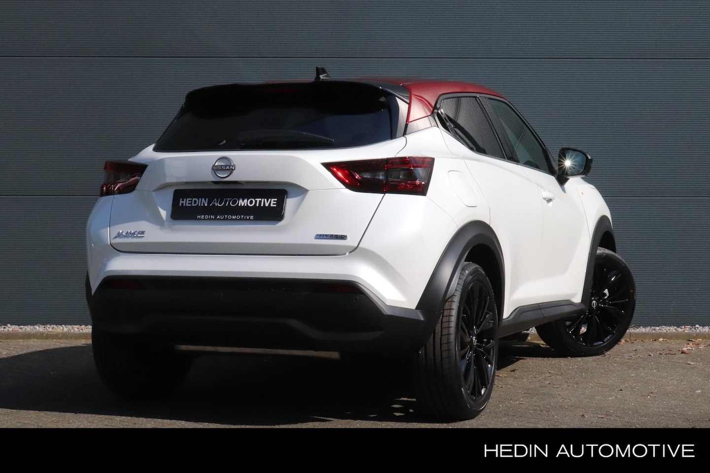 Nissan Juke - 1.6 Hybrid Red Line Edition | Bose Audio | Half Leder/Alcantara | 360 Camera | Navigatie | - AutoWereld.nl