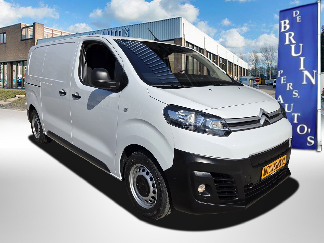 Citroën ë-Jumpy - L2 50 kWh SNELLADER Airco Navi DAB+ Achteruitrijcamera PDC - AutoWereld.nl