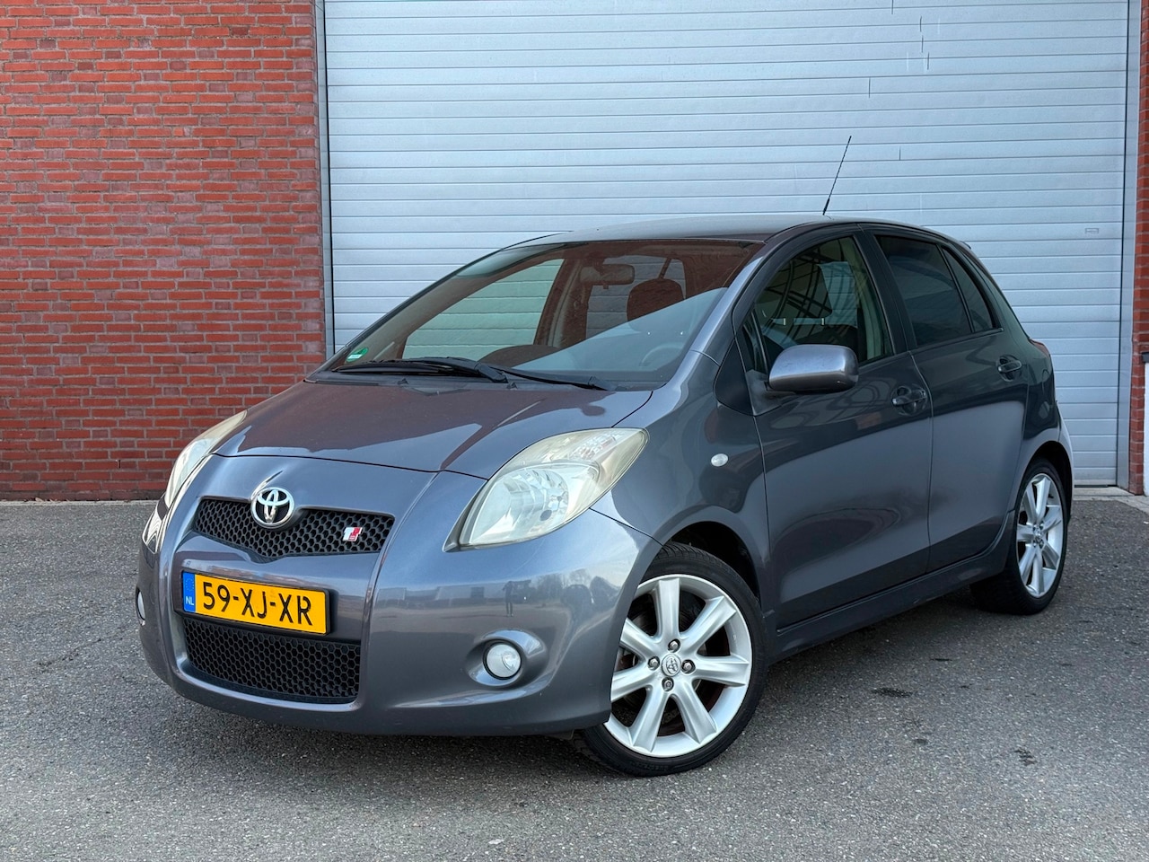Toyota Yaris - 1.8 VVTi TS | NAVI | AIRCO | NAP | NEW APK - AutoWereld.nl
