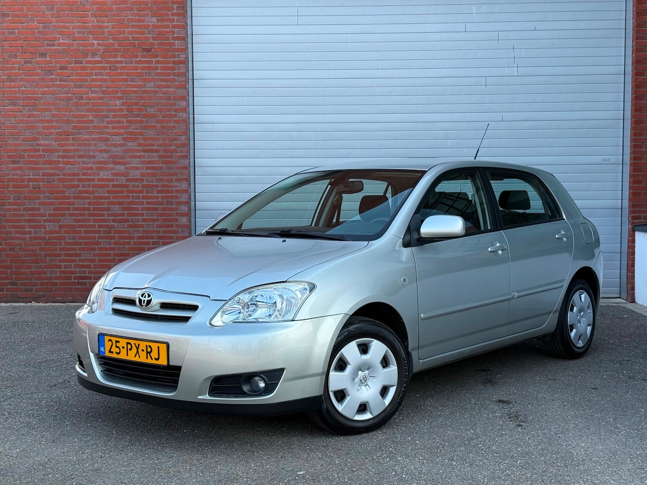 Toyota Corolla - 1.6 VVT-i Linea Sol| AUTOMAAT| NAP| TREKHAAK - AutoWereld.nl