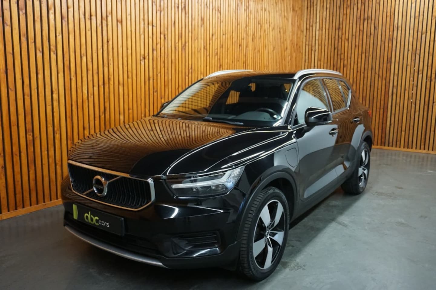 Volvo XC40 - 1.5  T5 TWIN ENGINE MOMENTUM PRO AUTOMAAT - AutoWereld.nl