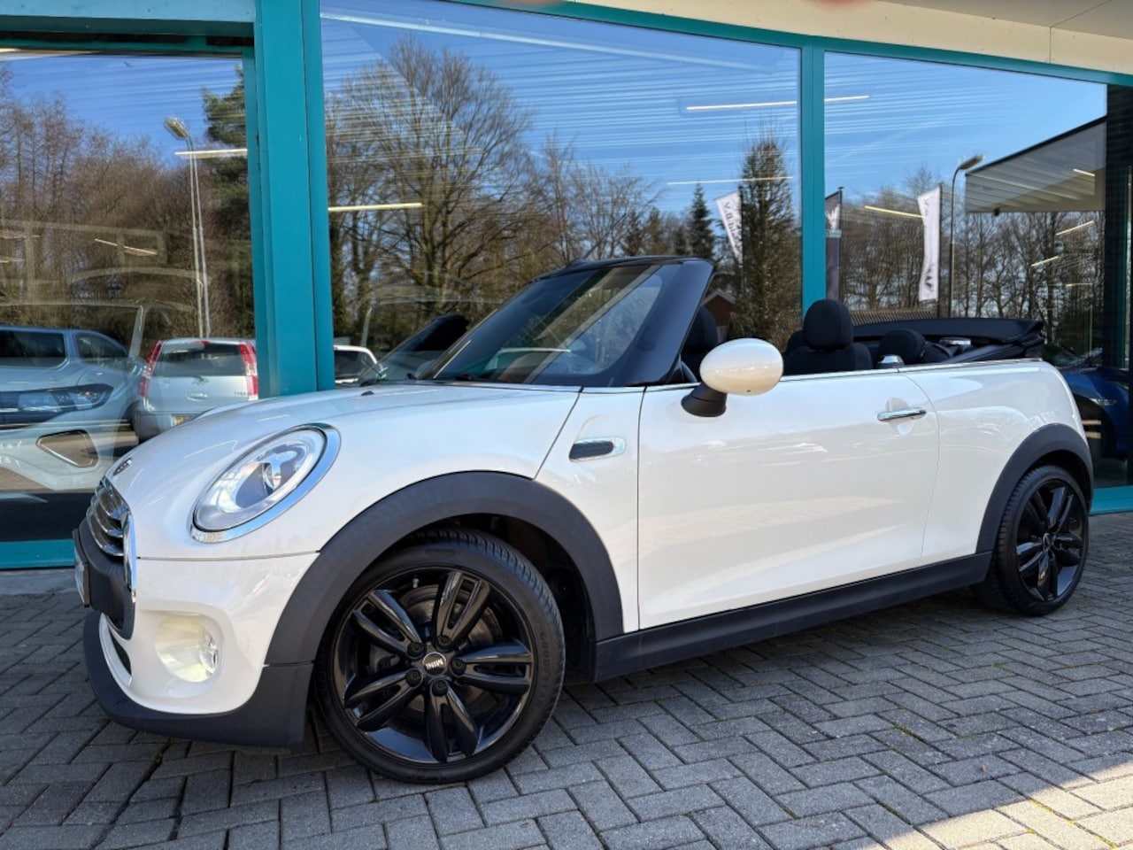 MINI Cabrio - ONE 1.2 Leder, Navi, LED, Cruise, Nieuw Model - AutoWereld.nl