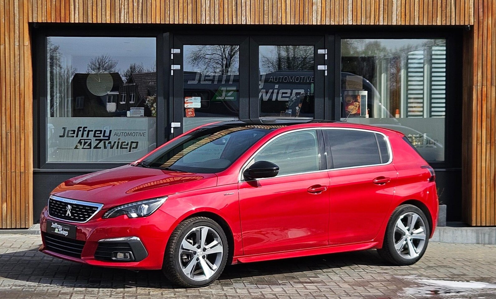 Peugeot 308 - 1.2 PureTech GT-line apple carplay. panorama dak. led. - AutoWereld.nl