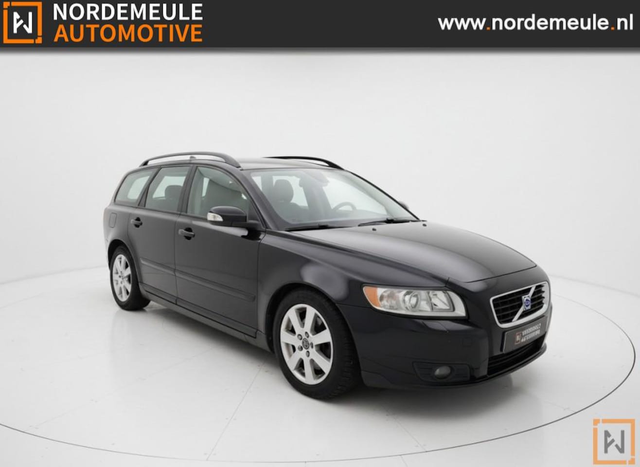 Volvo V50 - 2.4 D5 Edition I 2.4 D5 EDITION I, Cruise, Trekhaak, AUT - AutoWereld.nl