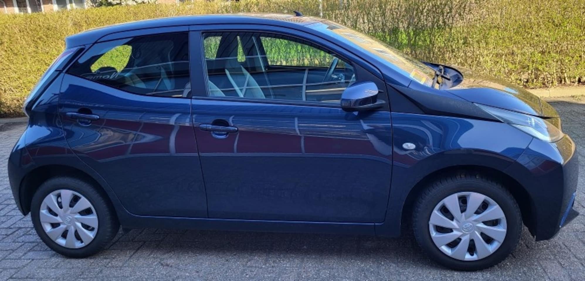 Toyota Aygo - 1.0 VVT-i x-play/Automaat/Camera/Navi/Airco - AutoWereld.nl