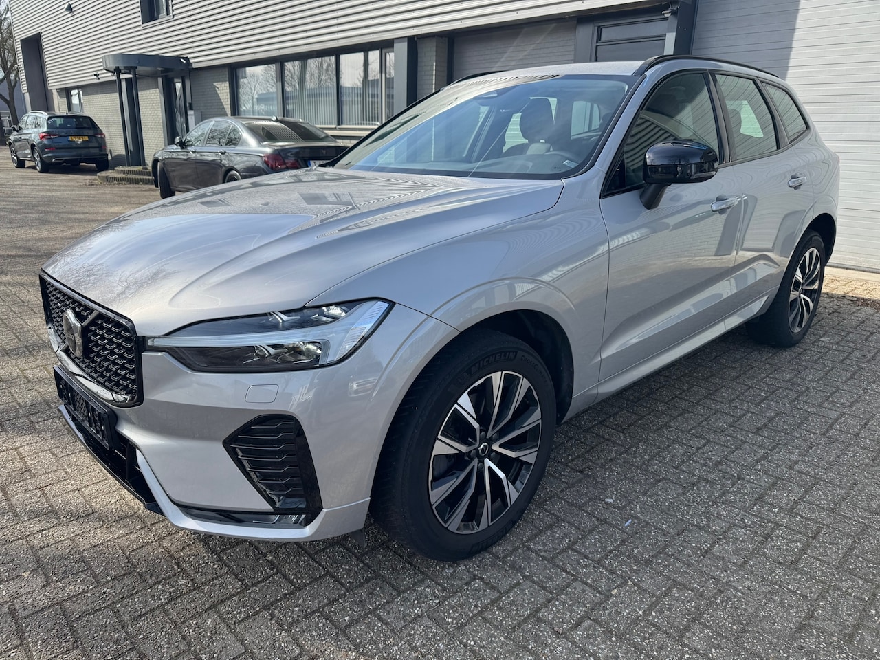 Volvo XC60 - 2.0 D4 Plus Dark - AutoWereld.nl