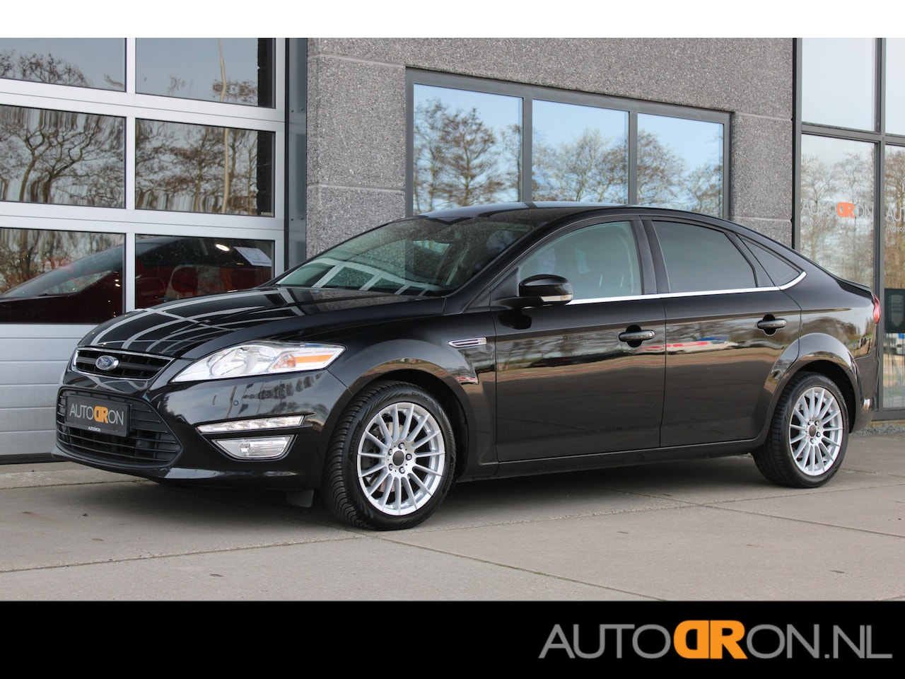Ford Mondeo - 1.6 EcoBoost Trend Hatchback Navigatie Stoelverwarming - AutoWereld.nl