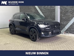 Volvo XC40 - B4 Ultra Black Edition | Panoramadak | Trekhaak | 360° Camera | ACC | Stoel+Stuurverwarmin