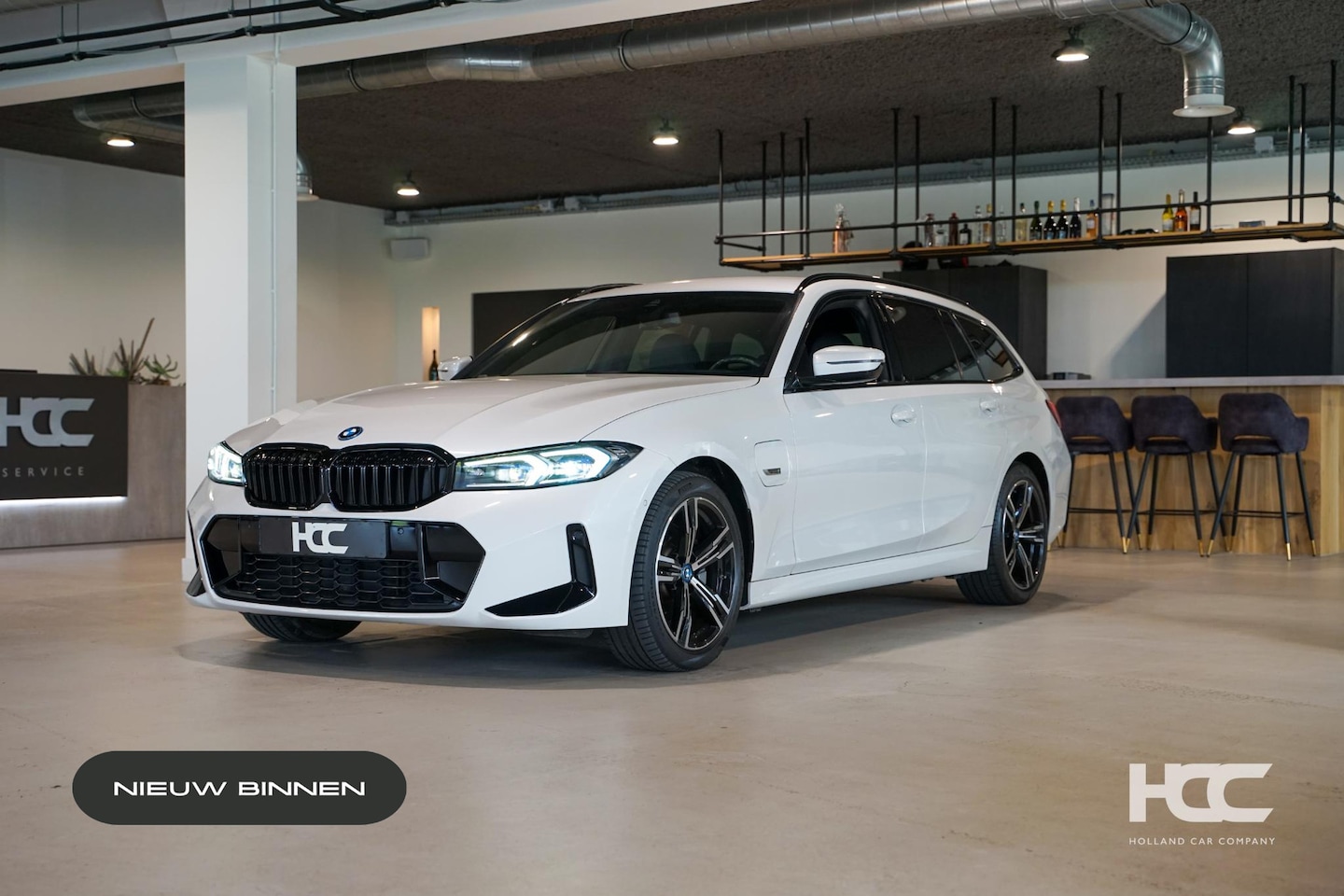 BMW 3-serie Touring - 330 e M Sport | Head Up | BTW - AutoWereld.nl