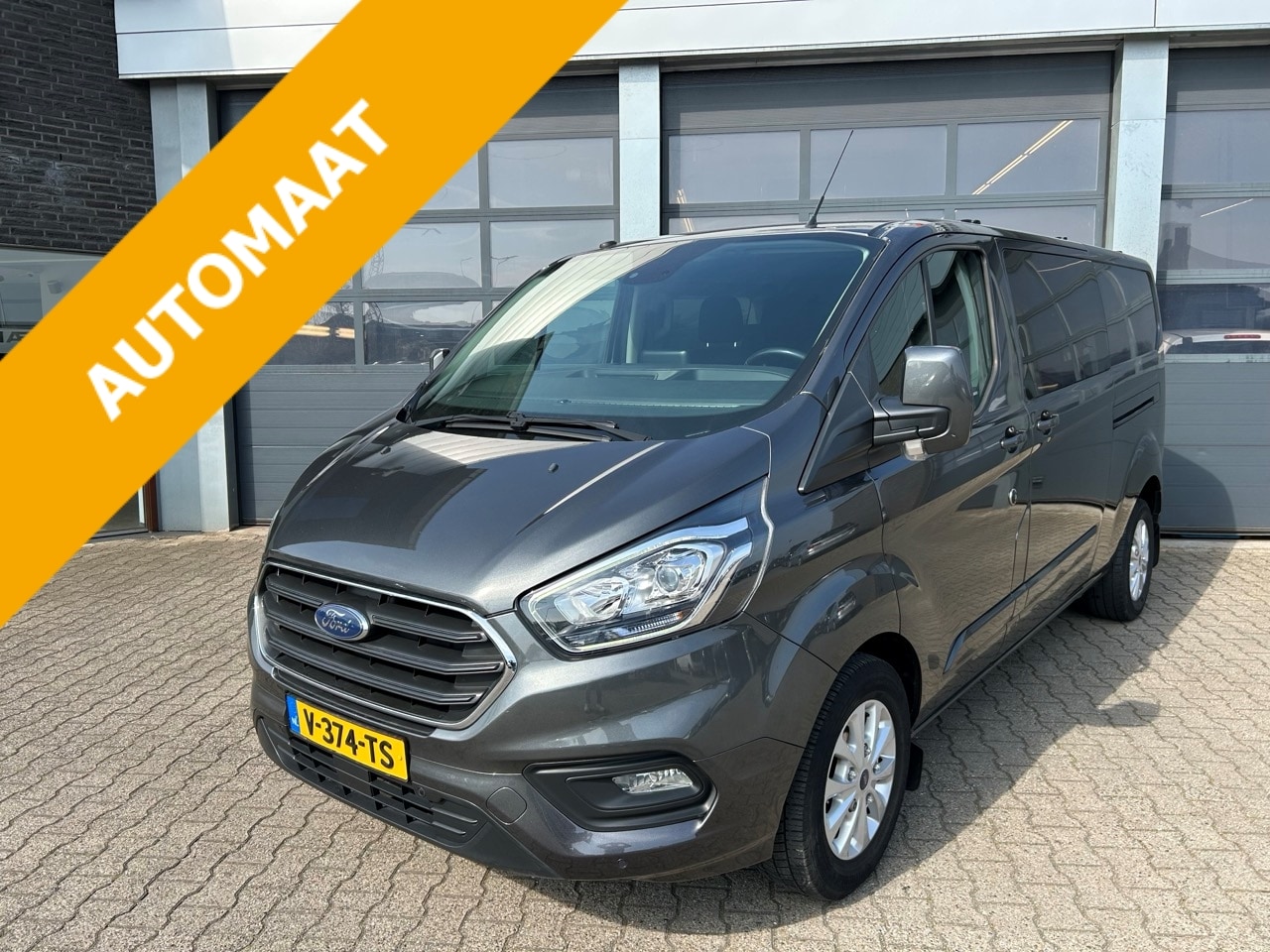Ford Transit Custom - GBDC 2.0 TDCi 170PK 300 L2H1 Automaat Limited - AutoWereld.nl