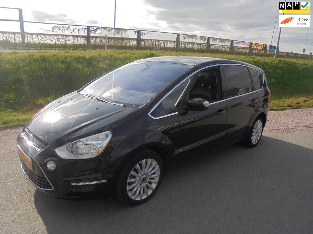 Ford S-Max - Ford S max 1.6 benzine 5 persoons airco lmv navigatie pdc - AutoWereld.nl