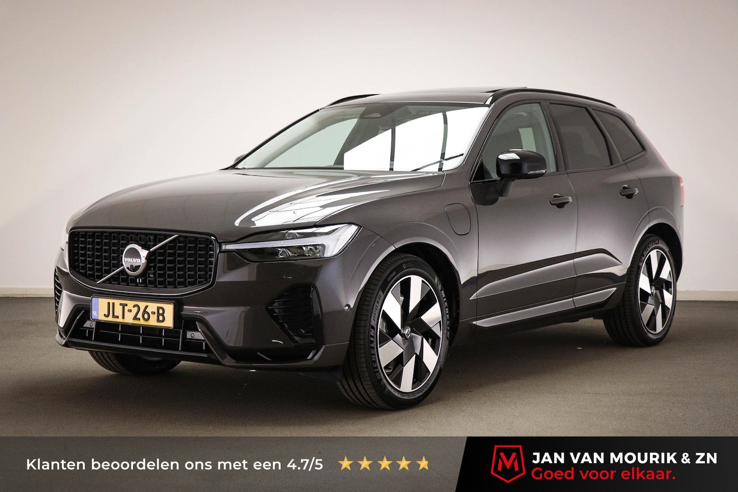 Volvo XC60 - 2.0 T8 Plug-in hybrid AWD Plus Bright | LUCHTVERING | ACHTERBANKVERWARMING | DAB | APPLE | - AutoWereld.nl