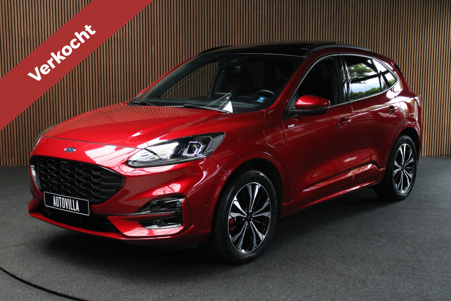 Ford Kuga - 2.5 PHEV ST-Line X Panodak HUD Leder Navi 360 ACC PDC Stuurverwarming voor & achter Climat - AutoWereld.nl