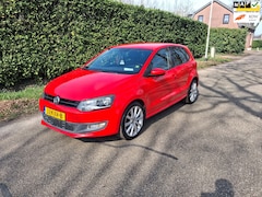 Volkswagen Polo - 1.4-16V Highline apk tot maart 2027