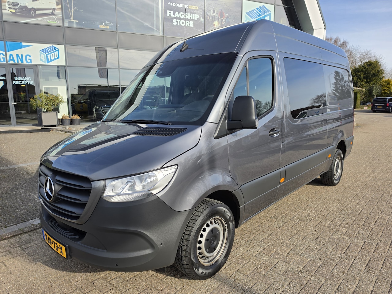 Mercedes-Benz Sprinter - 317 CDI L2-H2 DC Automaat * 360 Camera * Navi * Trekhaak * 3,5t Trekgewicht * - AutoWereld.nl