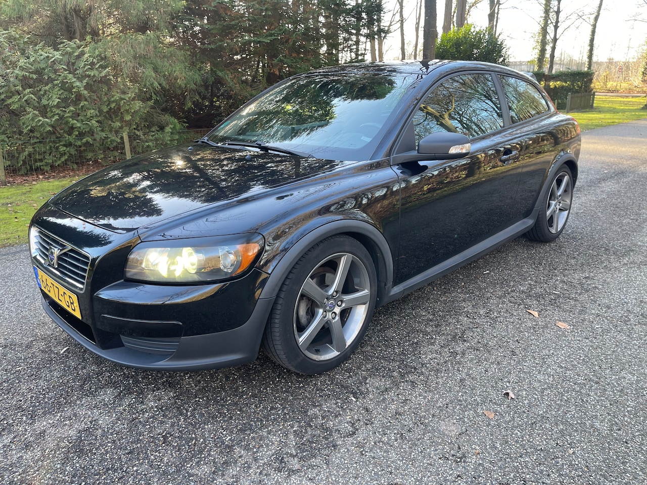 Volvo C30 - 2.0 R-Design 18" velgen, Nette Auto - AutoWereld.nl