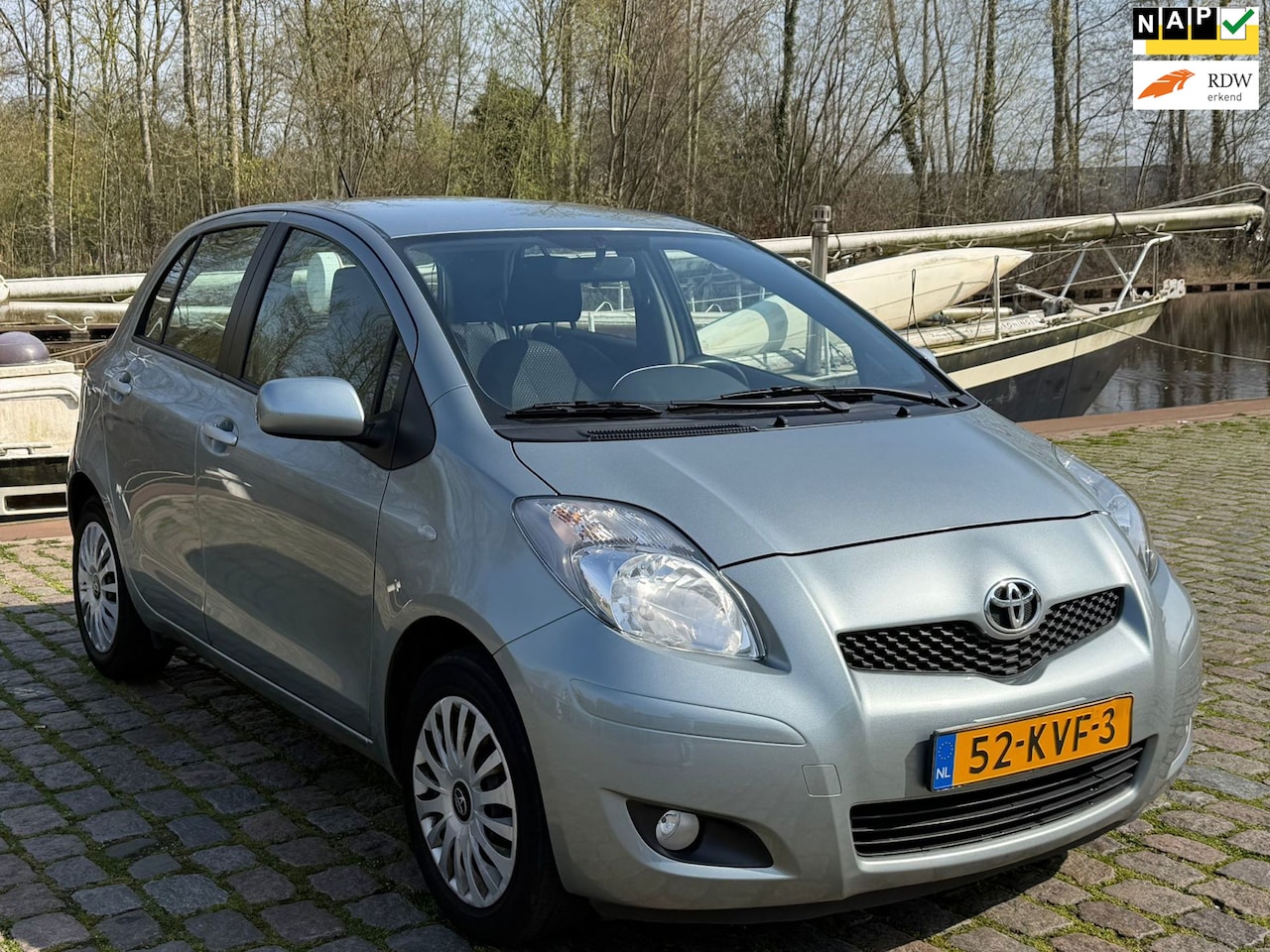 Toyota Yaris - 1.3 VVTi Aspiration 1e eigenaar dealer onderhouden airco elektrische ramen cv op afs - AutoWereld.nl