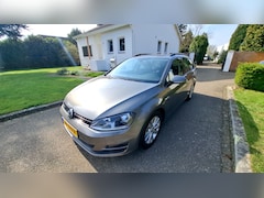 Volkswagen Golf Variant - 1.0 TSI Con. Ser