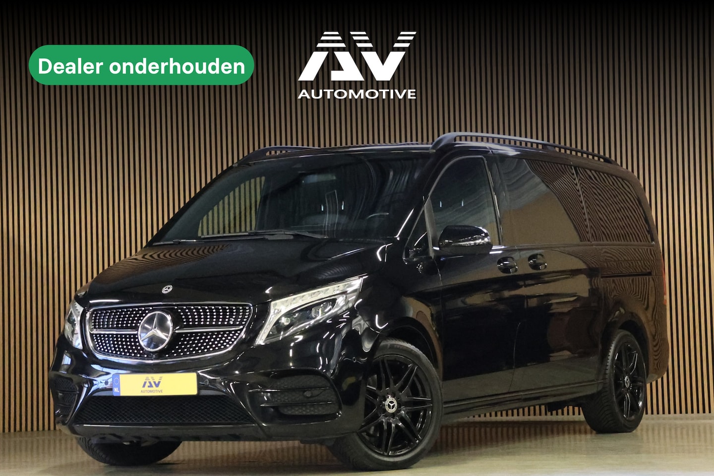 Mercedes-Benz V-klasse - 220d Lang DC | AMG | 360 Camera | CarPlay | Bi-Xenon | Lederen bekleding | Facelift model - AutoWereld.nl
