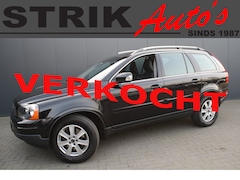 Volvo XC90 - 2.4 D5 Momentum - LEDER - NAVIGATIE - TREKHAAK
