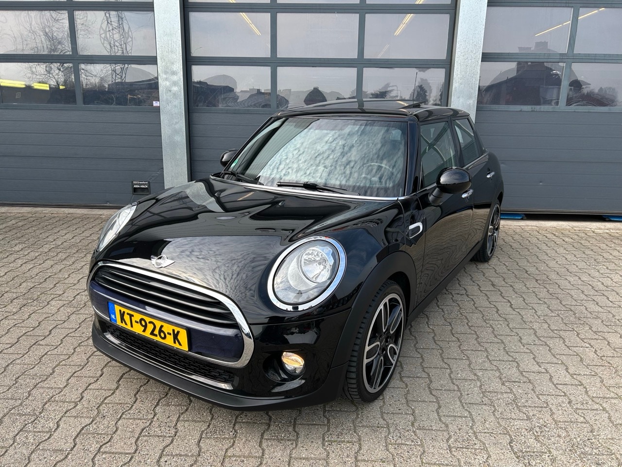 MINI Cooper - Mini 1.5 Cooper Business line - AutoWereld.nl