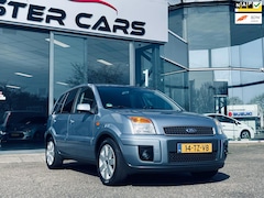 Ford Fusion - 1.6-16V Futura, Automaat, Auto met dubbele bediening gas (links/rechts)