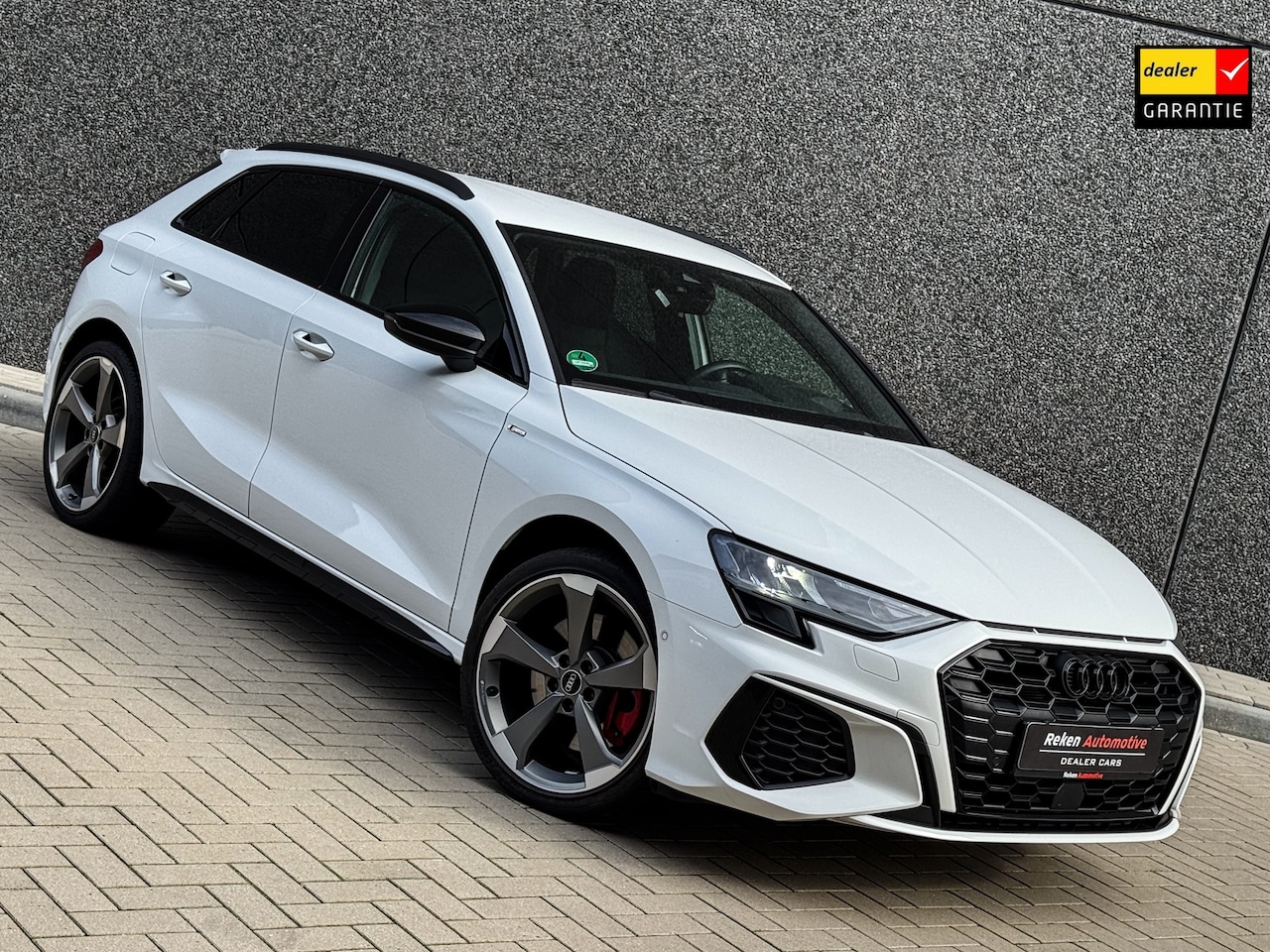 Audi A3 Sportback - 45 TFSI e S-line Black Optic Virtual Hud - AutoWereld.nl