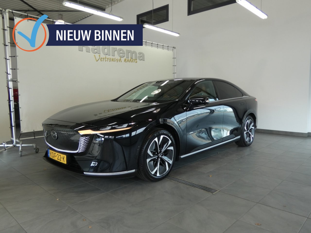 Mazda 6e - Takumi Plus 258 pk Panodak, 360 camera 68.8 kWh - AutoWereld.nl