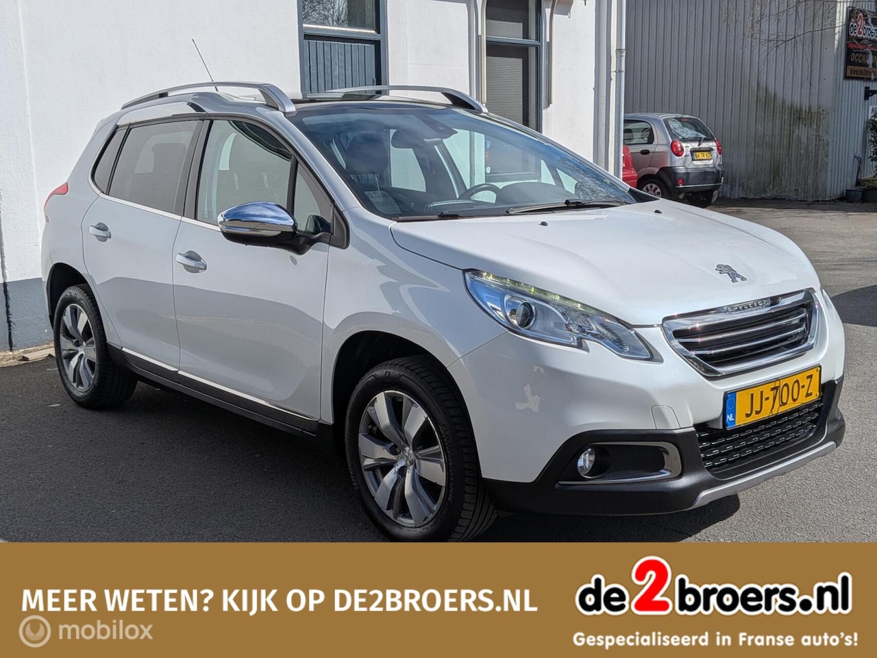 Peugeot 2008 - 1.2 PureTech Allure/ Automaat/ Panodak/Trekhaak - AutoWereld.nl