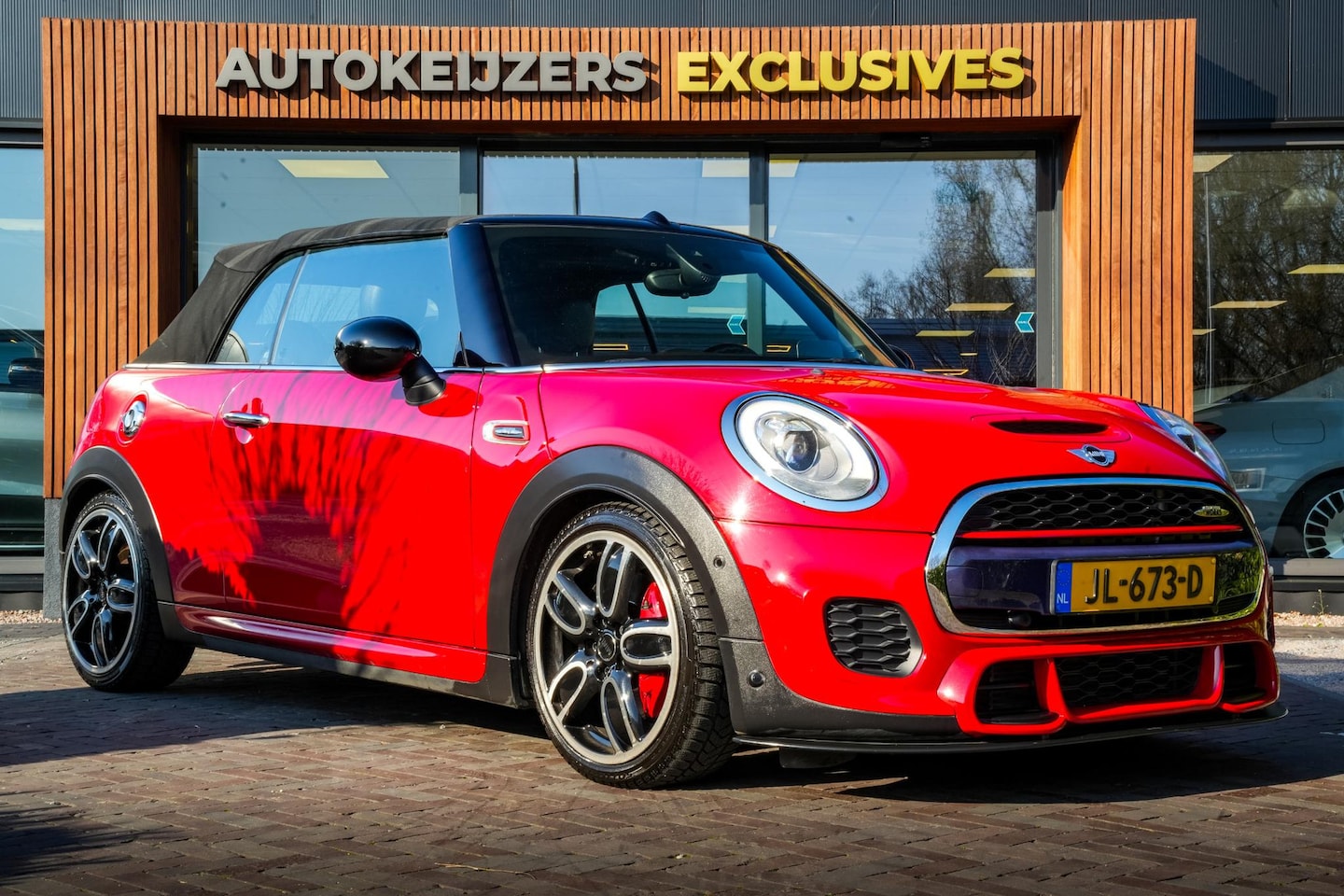 MINI Cabrio - Mini 2.0 John Cooper Works Chili Open Dak Adapt. Cruise Harman/Kardon Leder AC Schnitzer - AutoWereld.nl